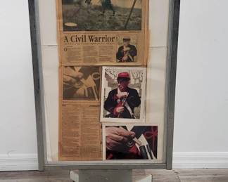 Lot # : 41 - Civil War memorabilia in a display stand