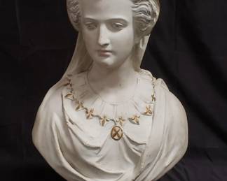 Lot # : 71 - Chalk female bust