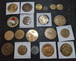 Lot # : 644a - Antique & vintage medals, tokens, and challenge coins.
