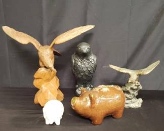 Lot # : 352 - Box of miscellaneous eagle figurines and ceramic