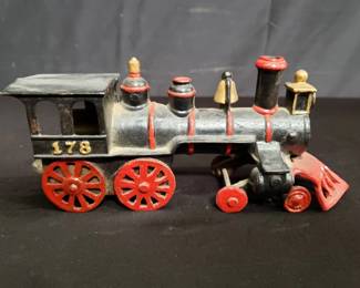 Lot # : 451 - Vintage cast iron locomotive toy