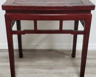 Lot # : 832 - Vintage Asian side table