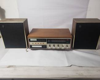 Lot # : 589 - Electrophonic track stereo with 2 speakers