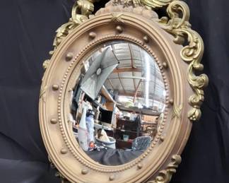 Lot # : 16 - Composite federal mirror