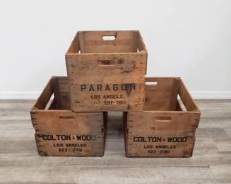 Lot # : 666 - Set of 3 box crates
