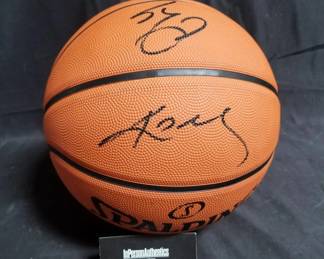 Lot # : 614c - Shaquille O'Neal-Magic Johnson-Kobe signed