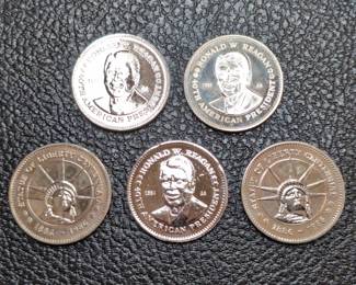 Lot # : 638a - Ronald Reagan / Statue of Liberty silver-toned