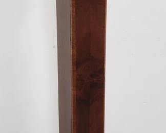 Lot # : 37 - The Perivale Clock British grandmother clock