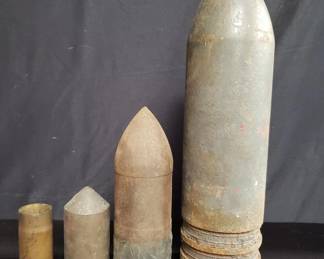 Lot # : 320 - Group of vintage artillery projectiles