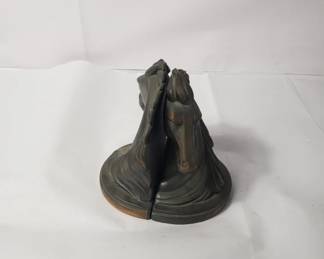 Lot # : 580 - Vintage cast iron horse heads