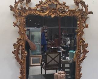Lot # : 847 - Large gilt ornate mirror