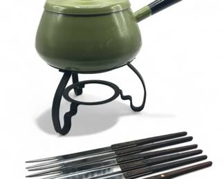 Lot # : 539a - Mid-century avocado green enameled fondue pot