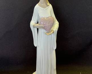 Lot # : 505 - Lladro Lady Love porcelain figurine