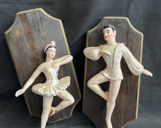 Lot # : 610 - Ceramic art studio ballet dancers wall figures