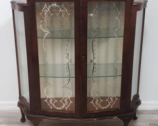 Lot # : 33 - Art Deco walnut display cabinet