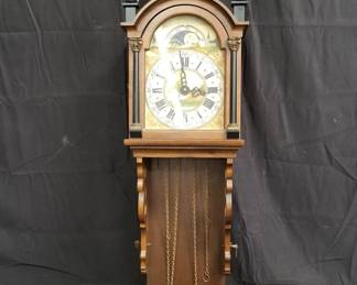 Lot # : 360 - Wood wall clock with weights