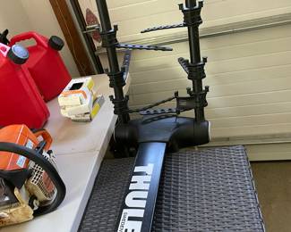 Thule Bike Rack - hold 4 Bikes