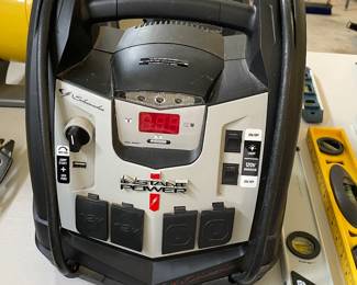 Schumaker Electric Battery Charger