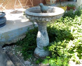 Solid concrete bird bath