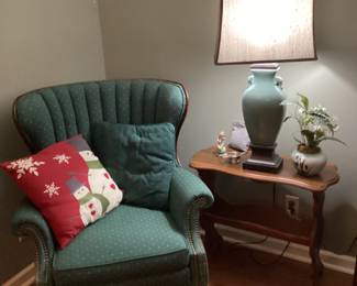 High back chair in living room - small table - decor & lamp (1 of 2)