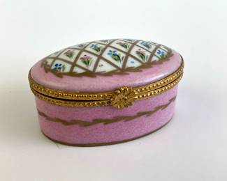 Lot 6812 Limoges Porcelain Trinket Box  Signed JD Dumont France Hand Painted