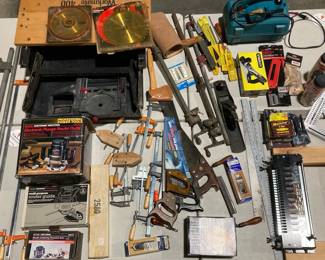 Lot 4728 Large Lot Woodworking Tools