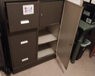 Metal cabinet