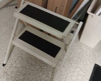 Folding stool
