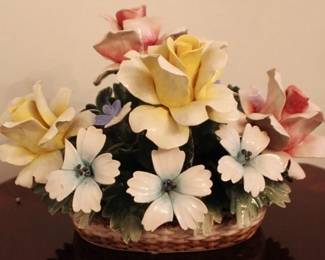 68 - Capodimonte Flower Arrangement
