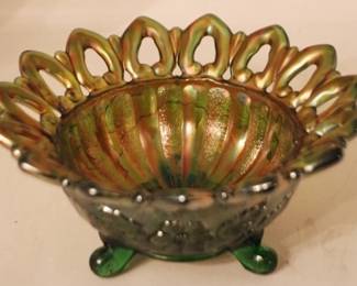 130 - Carnival Glass Bowl - 7" round
