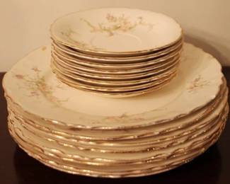 128 - 16 pc. Plates Set - 6" and 10" round
