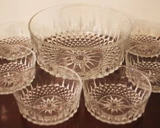 158 - 7 pc Glass Salad Bowl Set - 5" & 9" round
