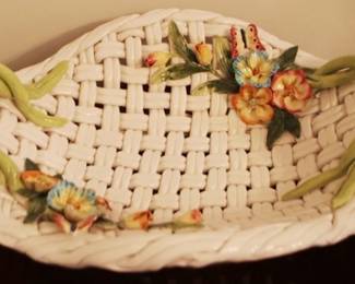 89 - Italian Reticulated Fruit Bowl - 19" x 15"
