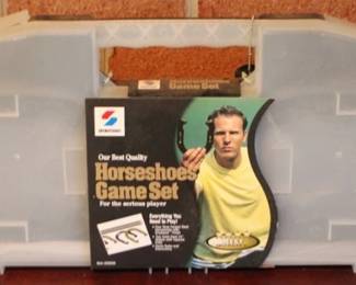 225 - Horseshoe Game Set in Box
