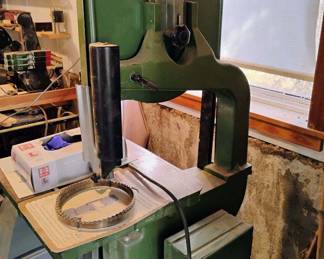 Pit Bull 14" Cutting Band Saw – SAB-14
