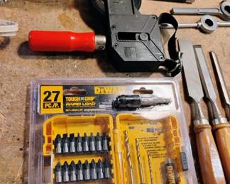 Dewalt Tools Tough Grip 27-Piece Screwdriver Drill Bit Set