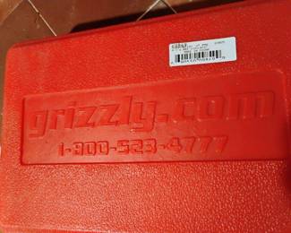 Grizzly Magnetic Base/Dial Indicator/Caliper Combo
