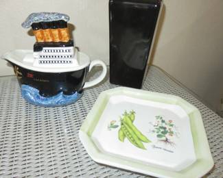 Tony Carter Titanic Theme Teapot