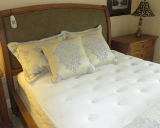 NB Pinnacle Queen Size Adjustable Mattress