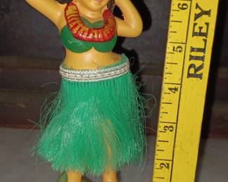 Hula girl nodder w grass skirt from Hawaii
