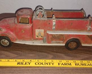 1940s Tonka pressed steel fire truck 16 inches long