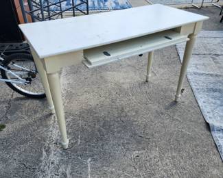 Same desk but different angle.
$20 for this 4 day event.