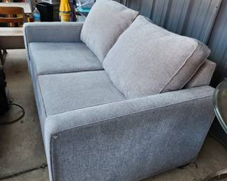 Same sofa loveseat but different angle.
$140