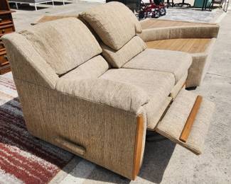 Vintage recliner.
Is very discolored.
Works good.
Was $60
Now $40 for this 4 day event.