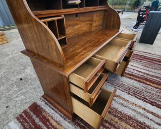 Vintage compressed wood desk.
Roll top part is missing.
Sturdy and stable.
Was $80
Now $40 for this 4 day event.