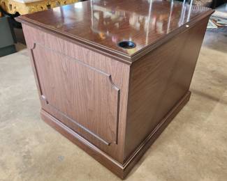 Same desk different angle.
$40 for this 4 day event.