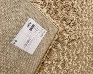 $250 new high pile carpet 8x10