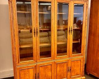 $500 Display cabinet 68 x 17 x 83