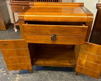 $250 Pair nightstands/ side table  S curved top 23 x 17 x 26