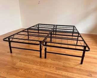 $180 Queen self inflating mattress & folding metal stand